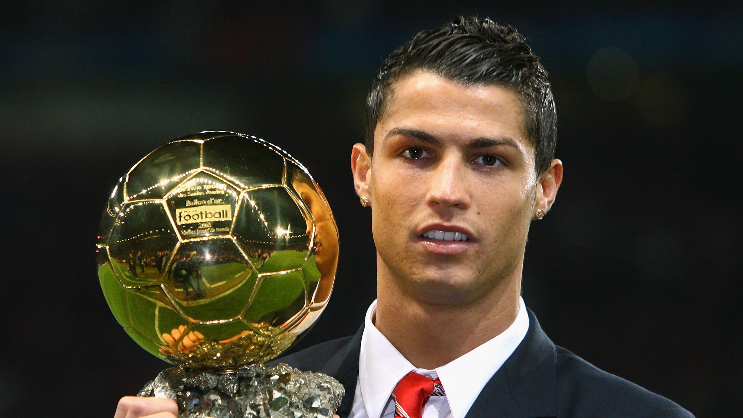 《AI驱动的战术分析：新思路助力职业战队》，ai芯片驱动