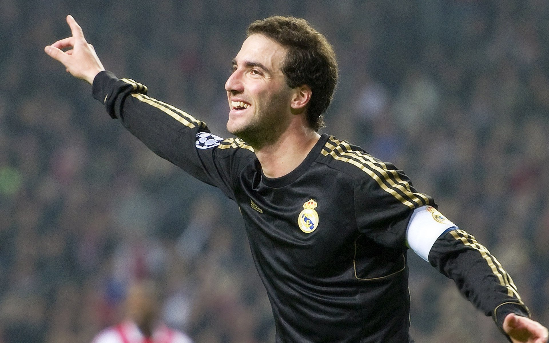 AYX SPORTS-【球迷互动】现场活动点燃比赛热情，球迷活动创意