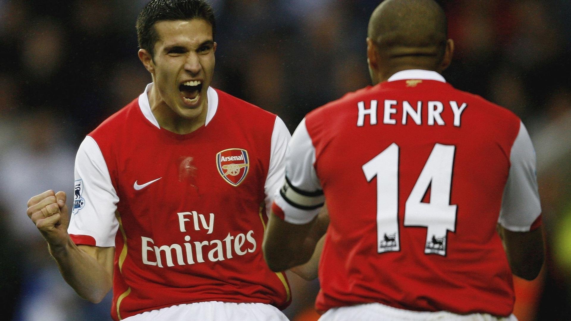 爱游戏-纽卡斯尔联成功保级，回归胜利轨道，纽卡斯尔联队收购最新消息